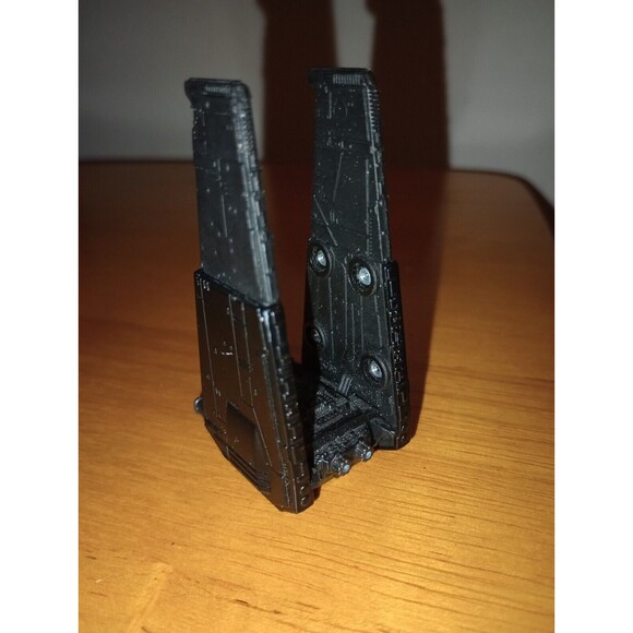 Hot Wheels Star Wars Star Ships Kylo Ren's Command Shuttle Mattel Disney - Picture 1 of 6